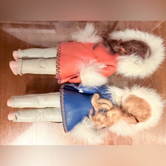 7 Vintage Doll Collection in Pink, White, Gold, Blue and Orange - Picture 13 of 16